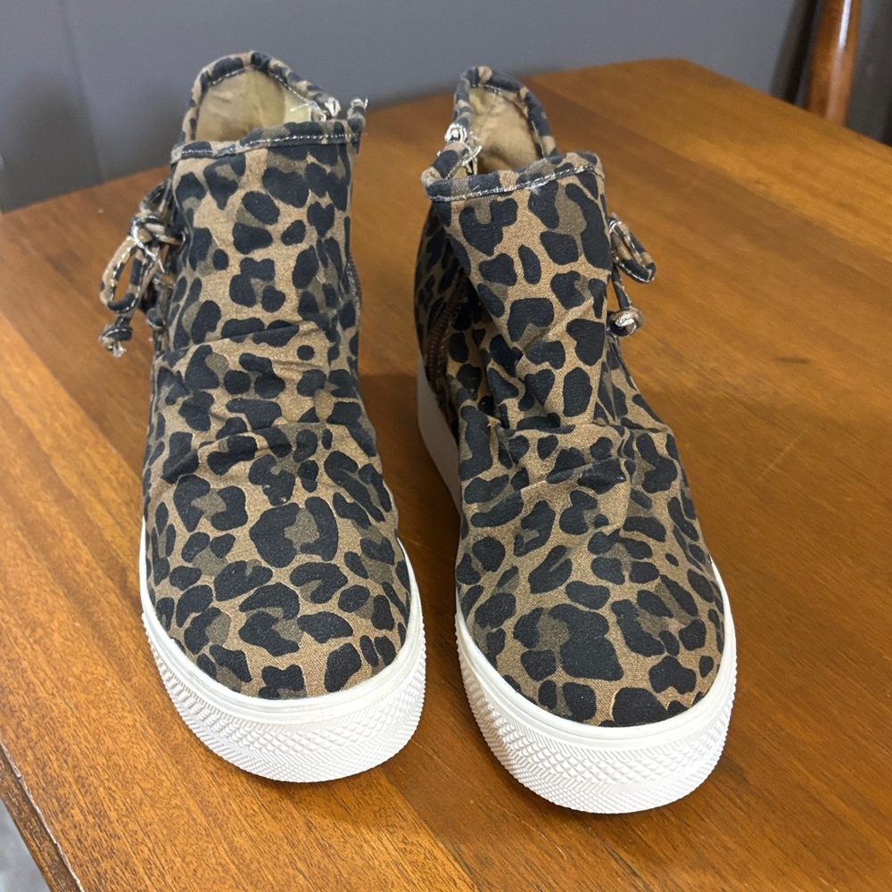 Very G Leopard Print Women's High-Top Sneakers - Picture 3 of 4